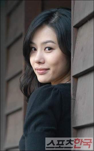 Kim-Hyun-Joo9 - Kim Hyun Joo as Goo Joon Hee