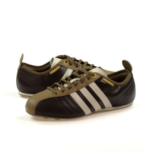 Pantofi Sport Adidas Low Pro Football Maron kaki - adidasi