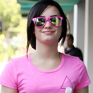 Demi Lovato On Fashion - 0 Ayye - Here TheReallyDisneyFan - 0