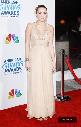 27 - Miley Cyrus 2011 American Giving Awards