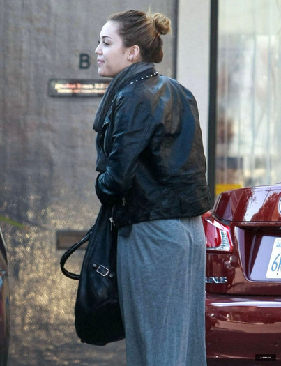 4 - Miley Cyrus At a Laser Tattoo Removal Office in LA - November 22