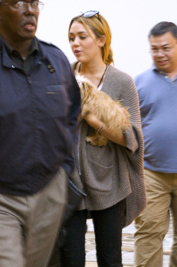 003 - Miley Cyrus At Nashville Airport