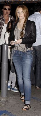 5 - Miley Cyrus At Casa Vega in Studio City with her family