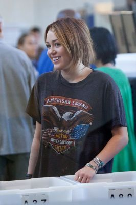 01 - Miley Cyrus At LAX Departing To Ecuador