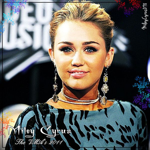 3 - Miley Cyrus Video Music Awards 2011