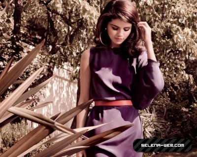 normal_001 - Selena Gomez at Elle Mexico Photoshoot