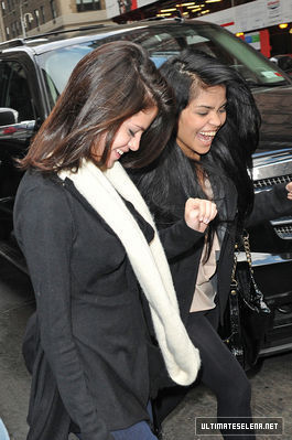 normal_familydinner_28729 - Selena Gomez Family Dinner - December 31