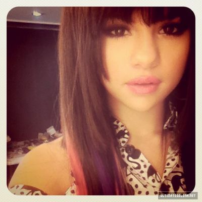normal_usn-instgram-3oct-2011-1 - Selena Gomez Personal Photos Instagram