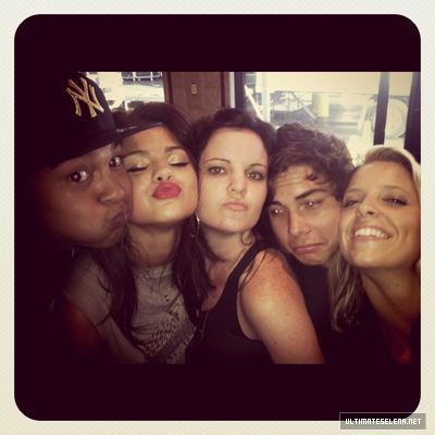 normal_usn-social-adds-10aug_28229 - Selena Gomez Personal Photos Instagram