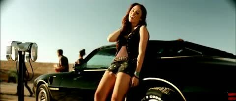 Miley-Cyrus-Party-In-The-USA 057