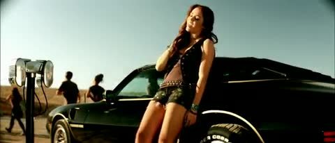 Miley-Cyrus-Party-In-The-USA 059