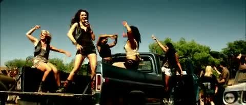 Miley-Cyrus-Party-In-The-USA 221