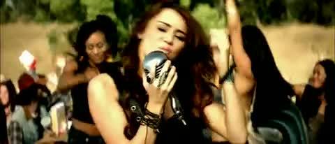 Miley-Cyrus-Party-In-The-USA 231