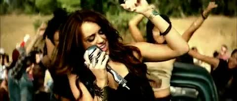Miley-Cyrus-Party-In-The-USA 249