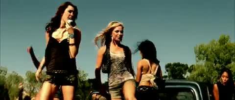 Miley-Cyrus-Party-In-The-USA 273
