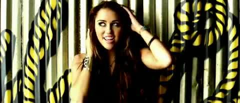 Miley-Cyrus-Party-In-The-USA 426