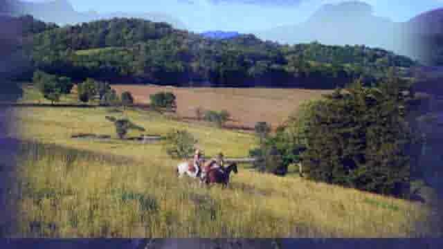 [www.fisierulmeu.ro] Miley Cyrus - The Climb - Official Music Video (HQ) 03037