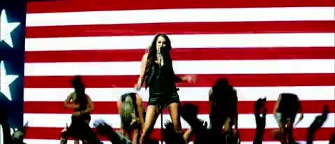 Miley-Cyrus-Party-In-The-USA 734