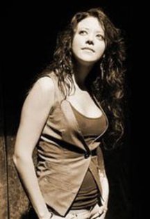 196313_120147338061752_120146454728507_139193_1769147_a - Fernanda Castillo
