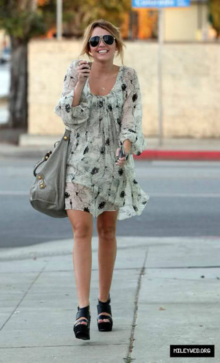 25oxo35 - miley-cyrus 1