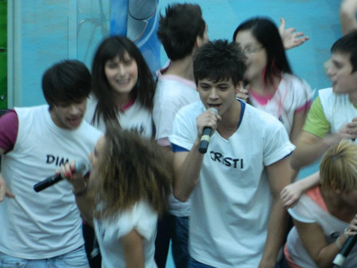 393195_324011740954071_323510711004174_1077716_1578184067_n