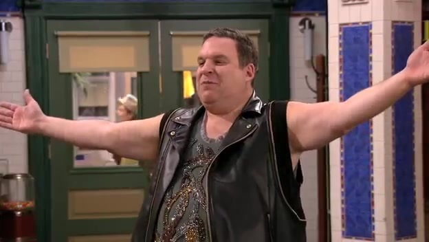 S03E12 082 - Episode Dude Looks Like Shakira