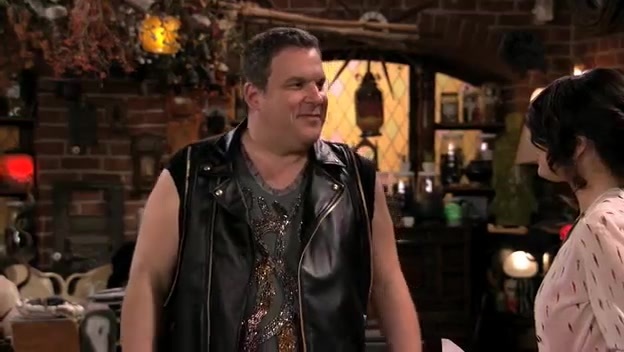S03E12 129 - Episode Dude Looks Like Shakira