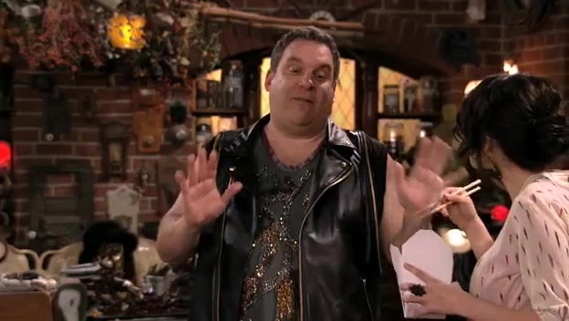 S03E12 131 - Episode Dude Looks Like Shakira