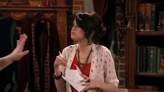 S03E12 133 - Episode Dude Looks Like Shakira