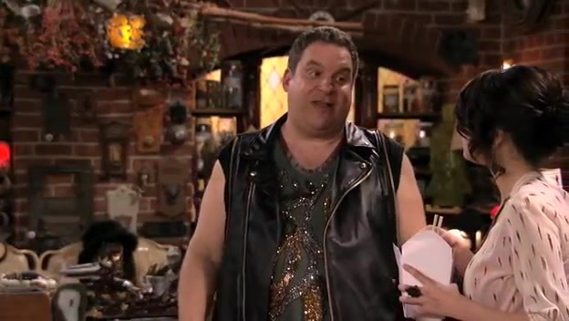 S03E12 137 - Episode Dude Looks Like Shakira