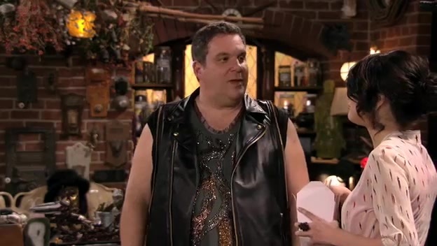 S03E12 139 - Episode Dude Looks Like Shakira