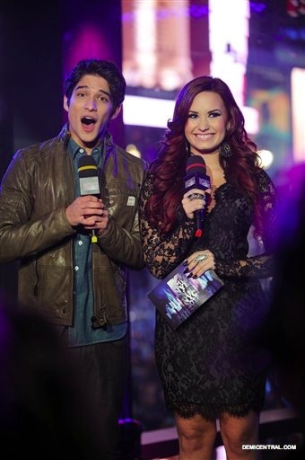 012 - Demi Lovato 2011 MTVs New Year Eve Special