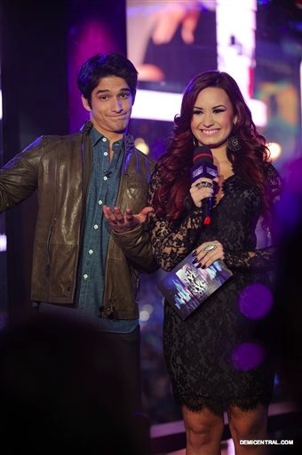 013 - Demi Lovato 2011 MTVs New Year Eve Special
