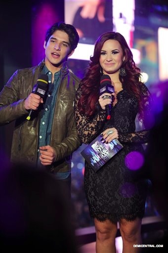 014 - Demi Lovato 2011 MTVs New Year Eve Special