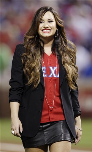 DEMICENT006 - Demi Lovato 2011 World Series Game 5 St Louis Cardinals v Texas Rangers