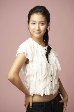 250px-Kim_So-Eun-p1