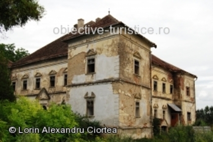 castelul bethlen - obiective turistice romania