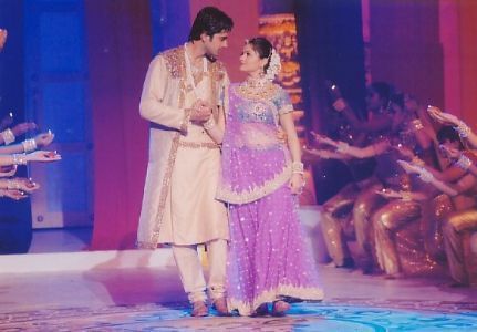 Rubina & Avinash in Love [22]