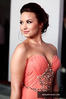 Demitzu (50) - Demitzu - 11 01 2012 - Peoples Choice Awards