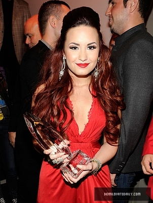 Demitzu (128) - Demitzu - 11 01 2012 - Peoples Choice Awards