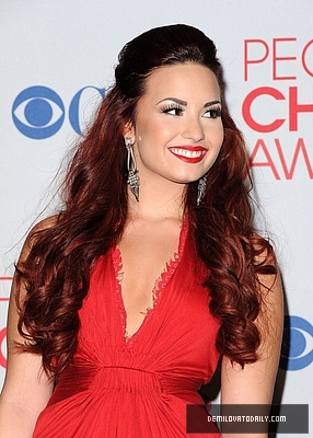 Demitzu (134) - Demitzu - 11 01 2012 - Peoples Choice Awards