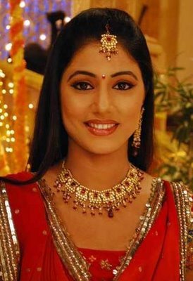 26268_388205469843_111644044843_3778808_6823756_n - Hina Khan