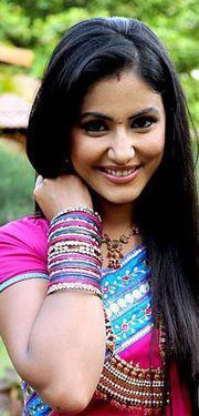 378496_175698462529379_100002676798511_298777_849618930_n - Hina Khan