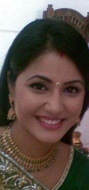 378650_302571089776182_121004084599551_1019393_512895249_n - Hina Khan