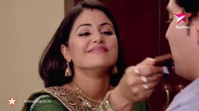 376228_320728664604339_152160674794473_1331481_1865115367_n - Akshara si Naitik