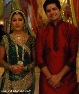 377161_329373943739811_152160674794473_1350821_1999153123_n - Akshara si Naitik