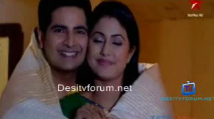 379945_323758480968024_152160674794473_1338460_446624932_n - Akshara si Naitik