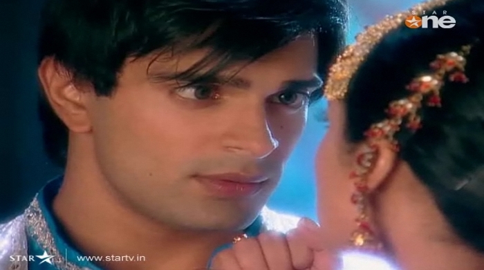 158 - DILL MILL GAYYE KaSh As AR Heer Ranjha Scene Caps By Me II
