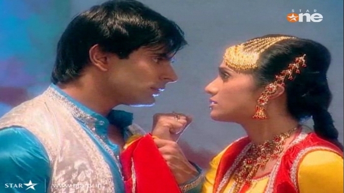 164 - DILL MILL GAYYE KaSh As AR Heer Ranjha Scene Caps By Me II