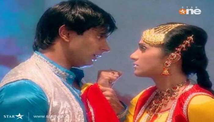 169 - DILL MILL GAYYE KaSh As AR Heer Ranjha Scene Caps By Me II